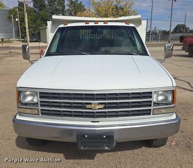 Image of Chevrolet C3500 equipment image 1