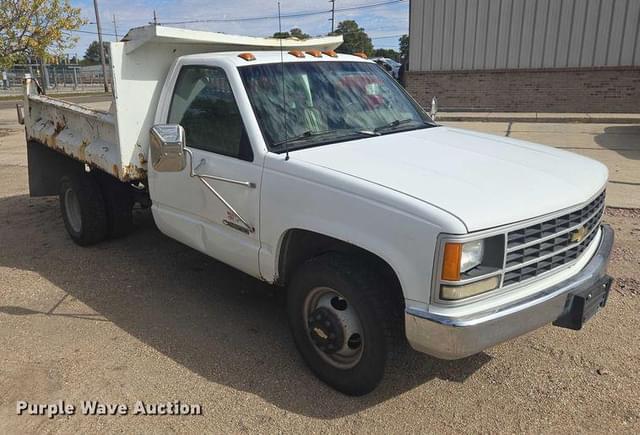 Image of Chevrolet C3500 equipment image 2