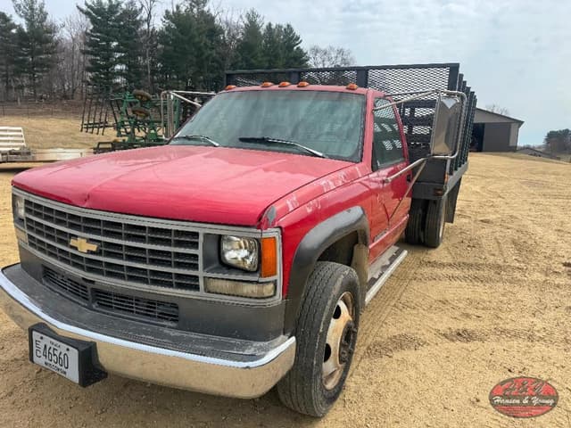 Image of Chevrolet 3500HD equipment image 3