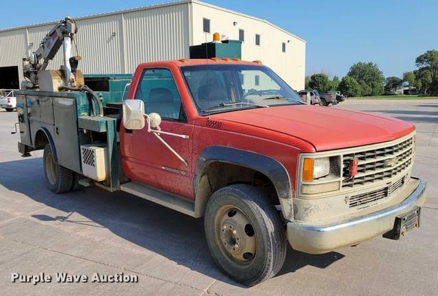 Image of Chevrolet C3500 equipment image 2