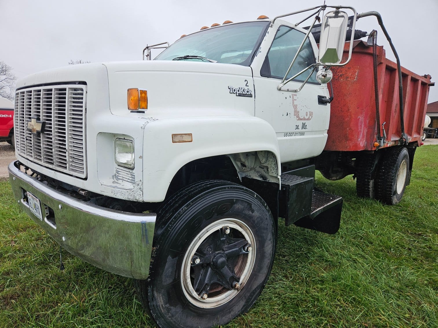 1993 Chevrolet C70 Equipment Image0