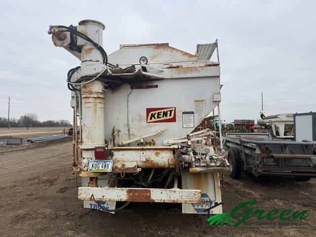 Image of Chevrolet C70 equipment image 3