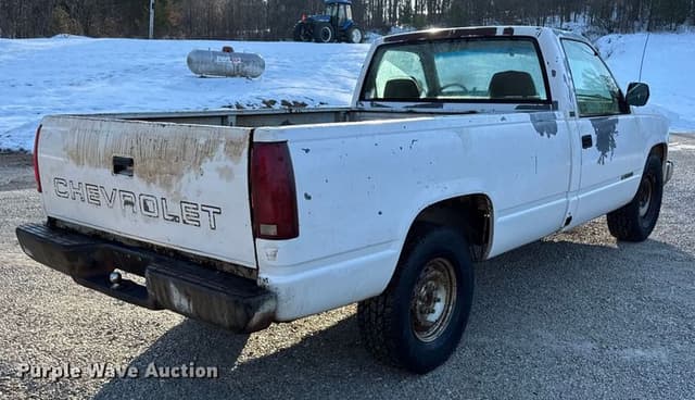 Image of Chevrolet Cheyenne 2500 equipment image 4