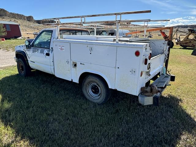 Image of Chevrolet Cheyenne equipment image 1