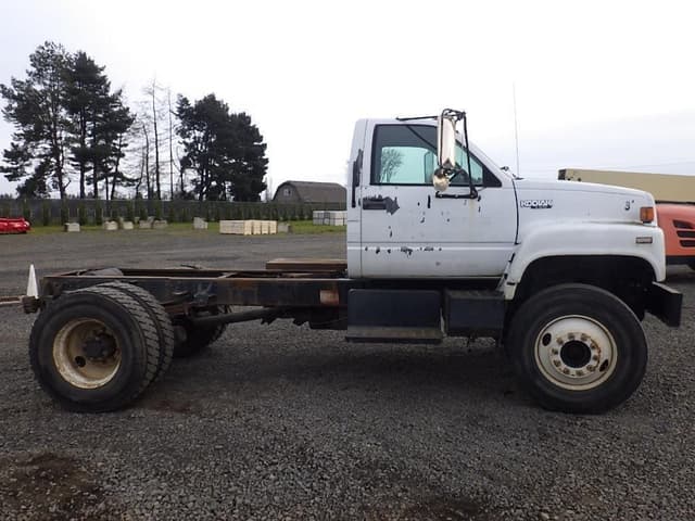 Image of Chevrolet Kodiak equipment image 4