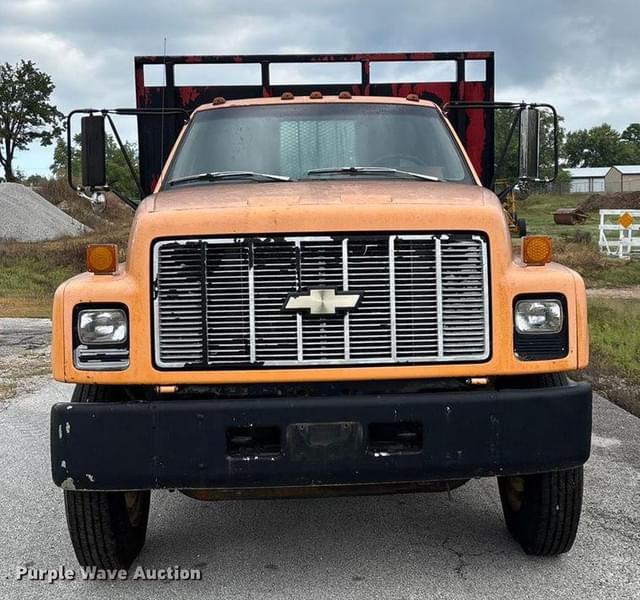 Image of Chevrolet C5500 equipment image 1