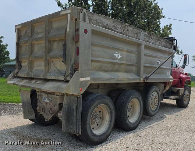 Image of Chevrolet Kodiak C6500 equipment image 4