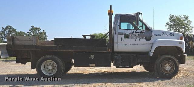 Image of Chevrolet Kodiak C6500 equipment image 3