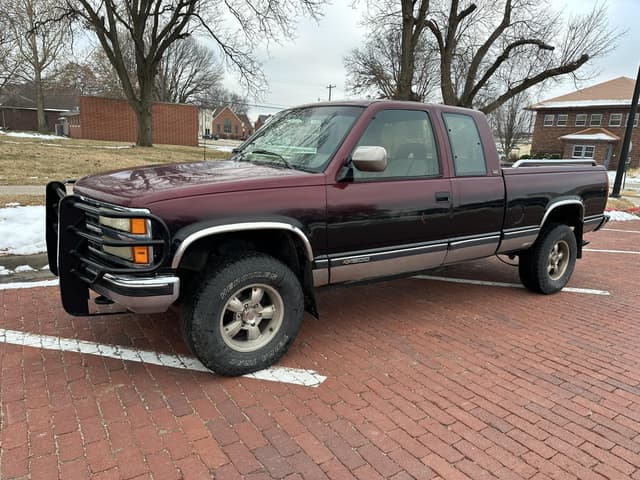 Image of Chevrolet 1500 equipment image 1