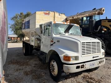 Main image International 4700