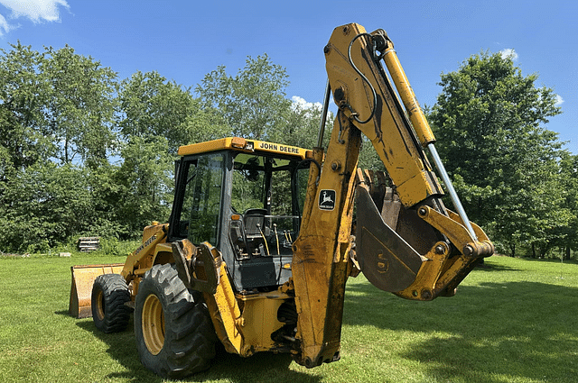 Image of John Deere 410C equipment image 2