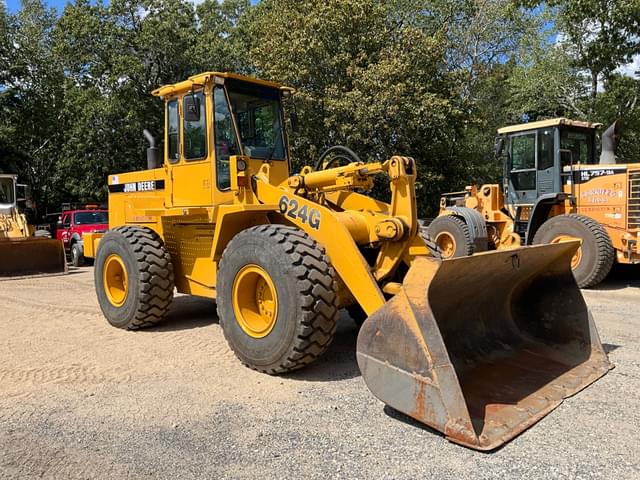 Image of John Deere 624G equipment image 2