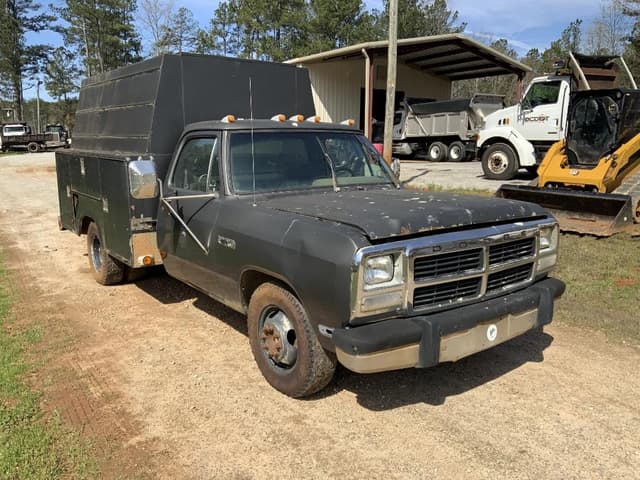 Image of Dodge D300 equipment image 2