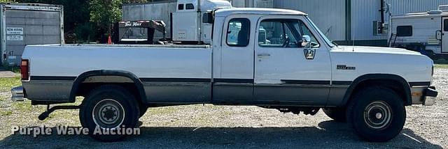 Image of Dodge Ram 250 equipment image 3