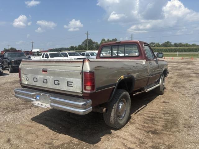 Image of Dodge Ram 250 equipment image 3