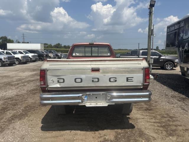 Image of Dodge Ram 250 equipment image 2