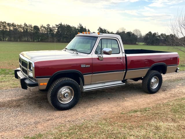 Image of Dodge Ram 250 equipment image 3