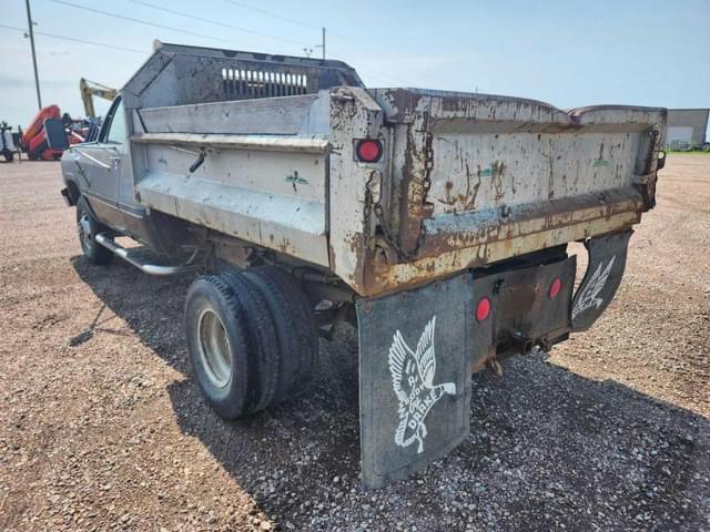 Image of Dodge W350 equipment image 3