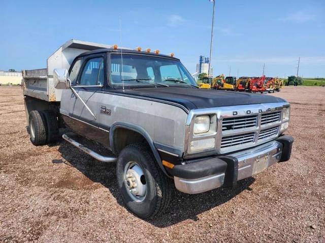 Image of Dodge W350 equipment image 1