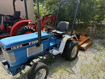 1993 Ford 1220 Equipment Image0