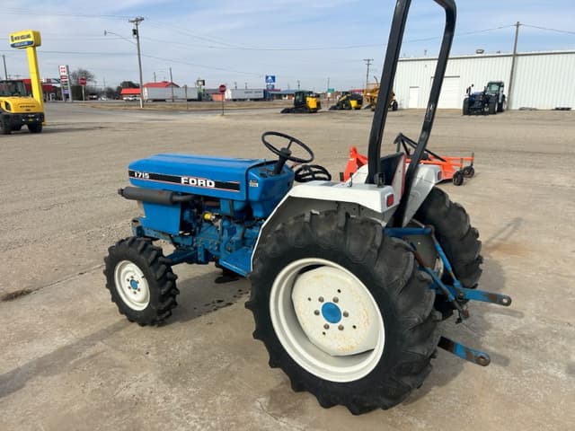 Image of Ford 1715 equipment image 1