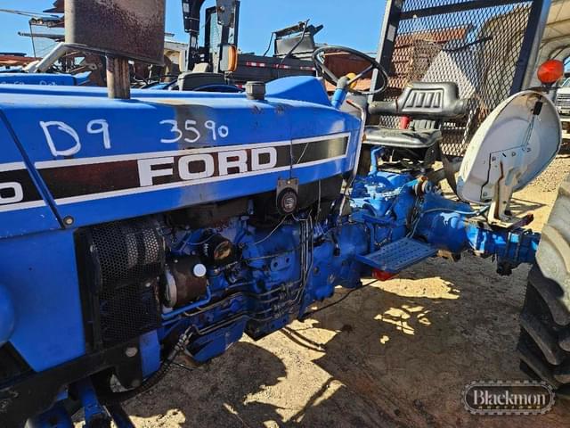 Image of Ford 3930 equipment image 1