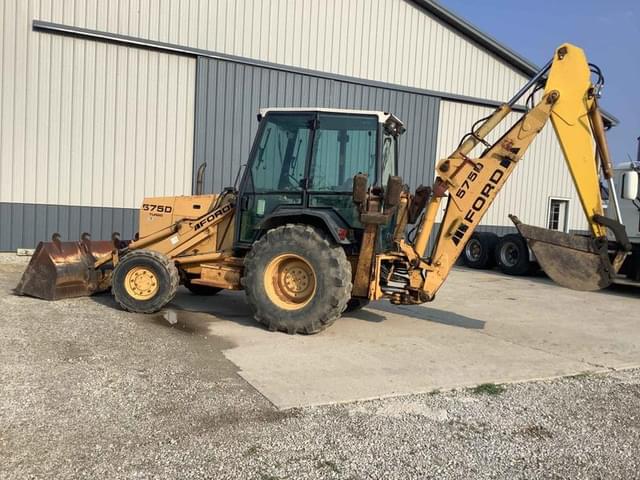 Image of Ford 575D equipment image 2