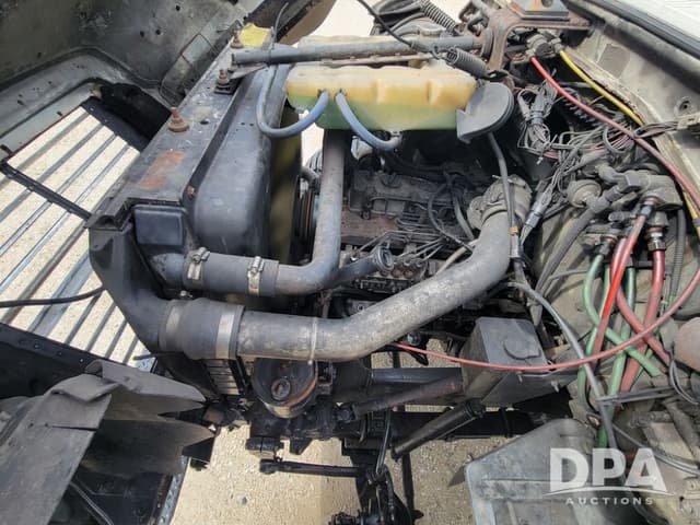 Image of Ford 8000 equipment image 4