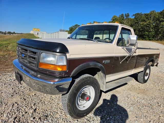 Image of Ford F-250 equipment image 1
