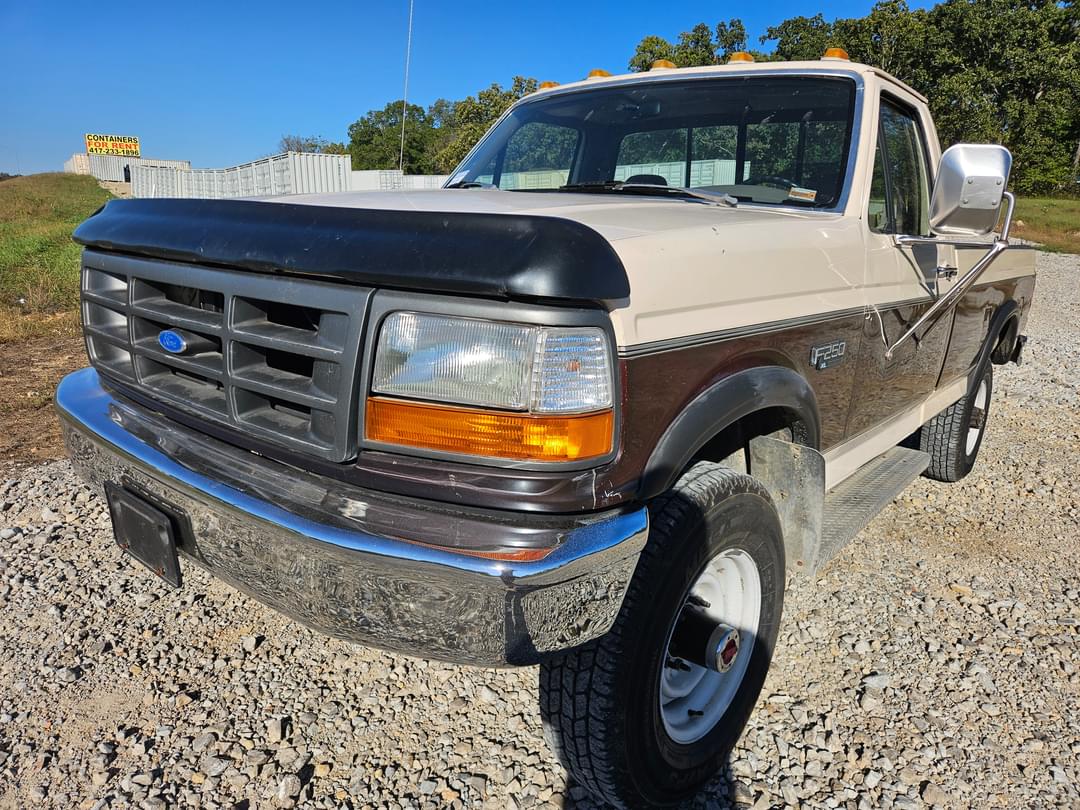 Image of Ford F-250 Primary image