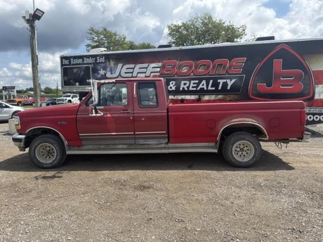 Image of Ford F-150 equipment image 1