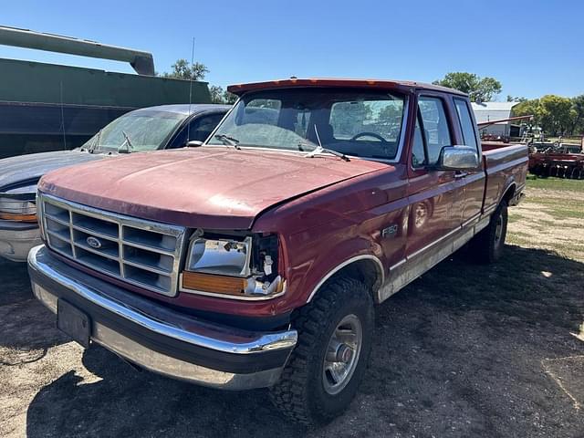 Image of Ford F-150 equipment image 1