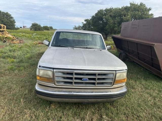 Image of Ford F-150 equipment image 1