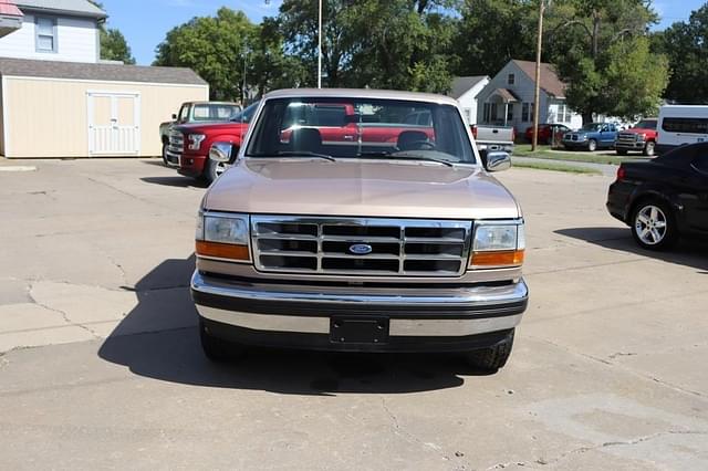 Image of Ford F-150 equipment image 2