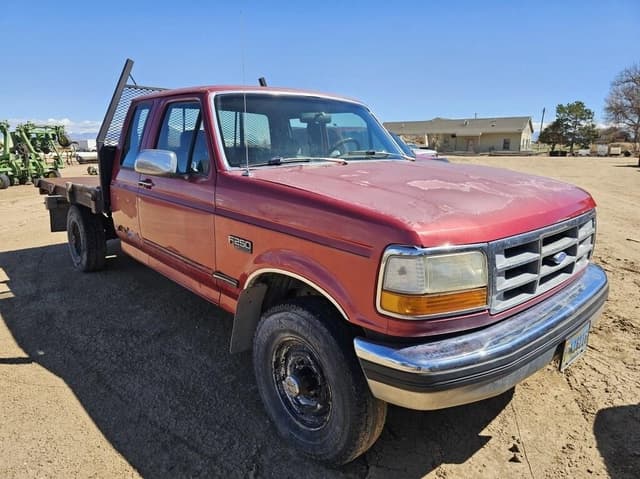 Image of Ford F-250 equipment image 1