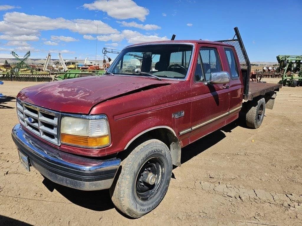 1993 Ford F-250 Equipment Image0