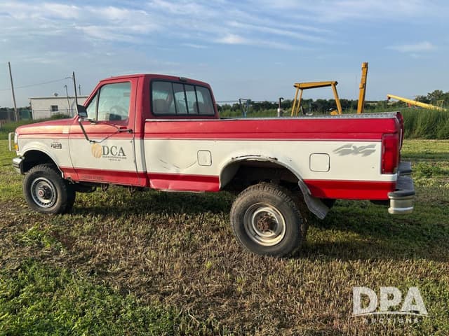 Image of Ford F-250 equipment image 1