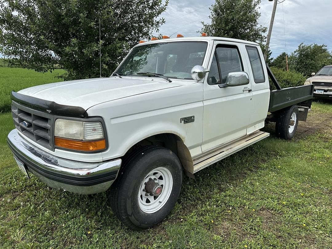 Image of Ford F-250 Primary image