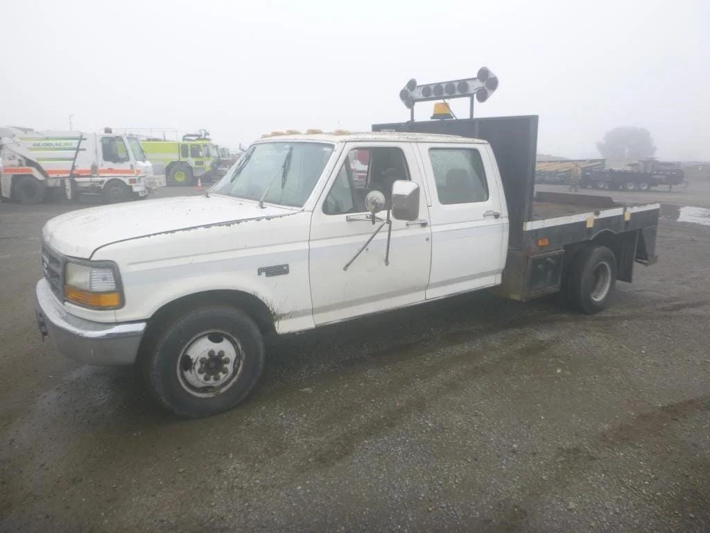 1993 Ford F-350 Equipment Image0