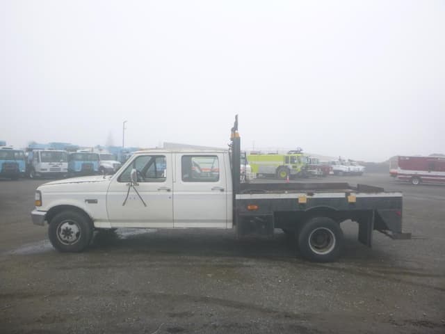 Image of Ford F-350 equipment image 4