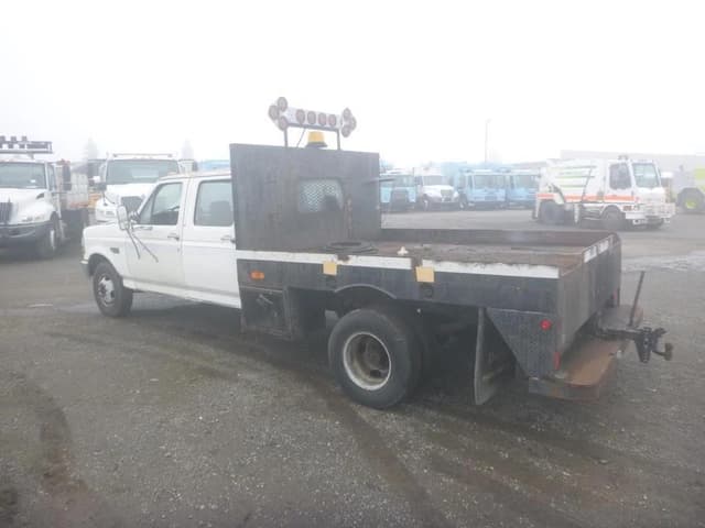 Image of Ford F-350 equipment image 3