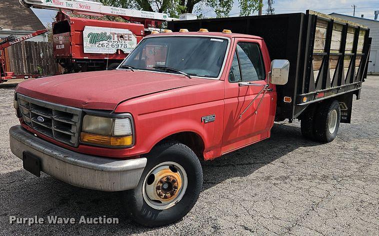 Image of Ford F-350 Primary image