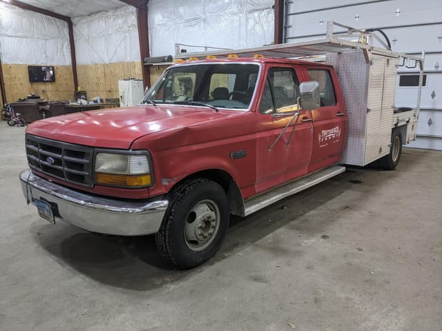 Image of Ford F-350 equipment image 2