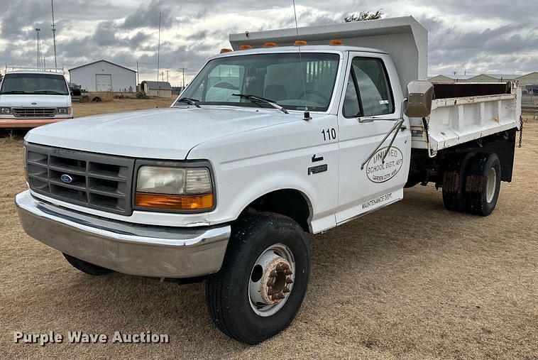 Image of Ford F-450 Primary image