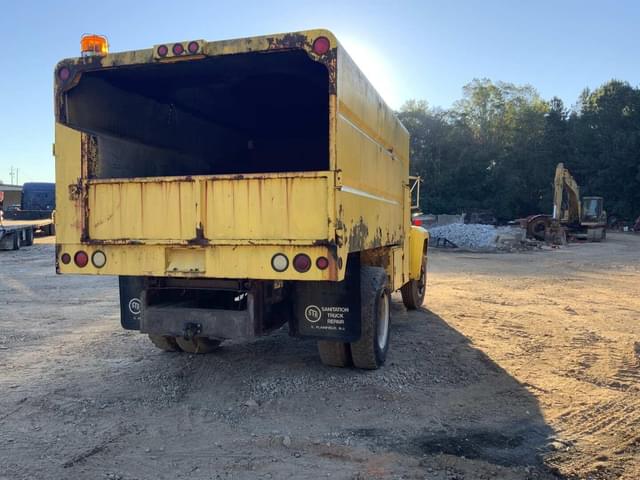 Image of Ford F600 equipment image 1