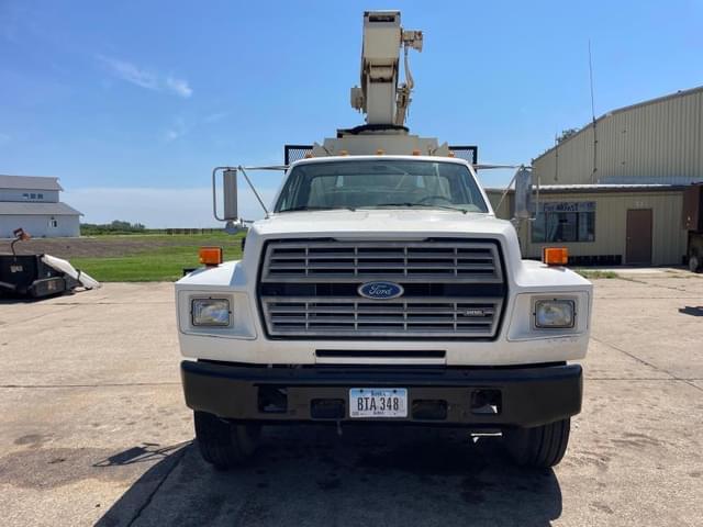 Image of Ford F-700 equipment image 1