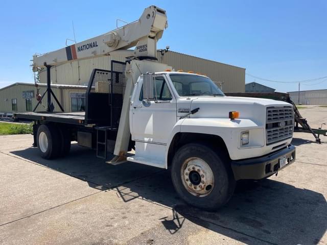 Image of Ford F-700 equipment image 2