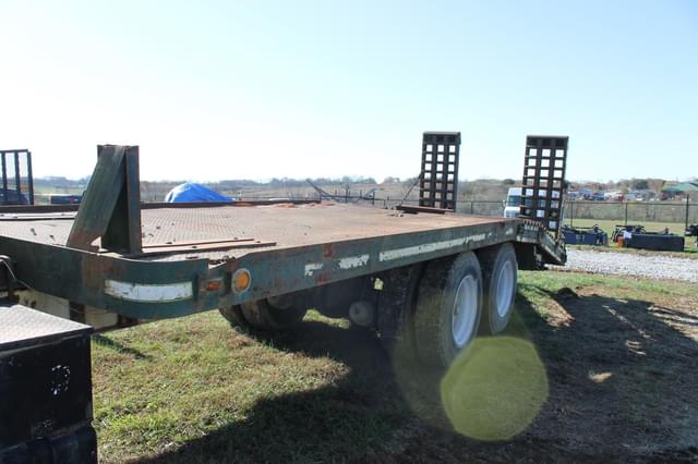 Image of Ford L9000 equipment image 1