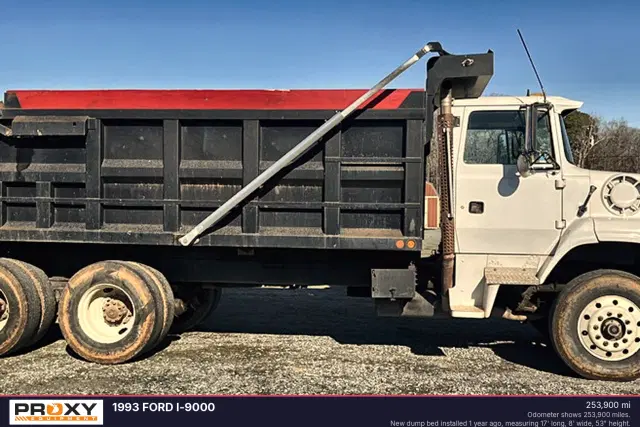 Image of Ford L9000 equipment image 1