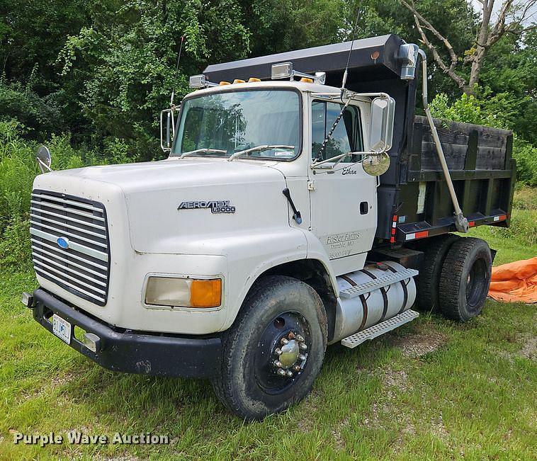 Image of Ford L9000 Primary image